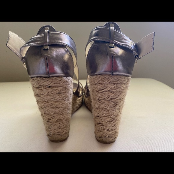 RSVP 4 1/2” metallic espadrilles wedges size9 - Picture 6 of 10